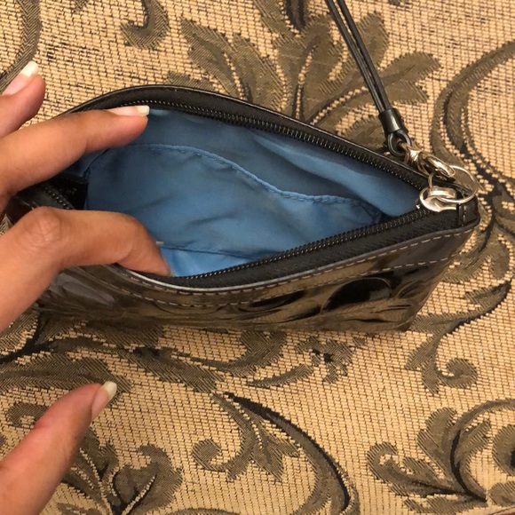 Coach wristlet - Picture 3 of 3